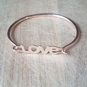 Bracelet